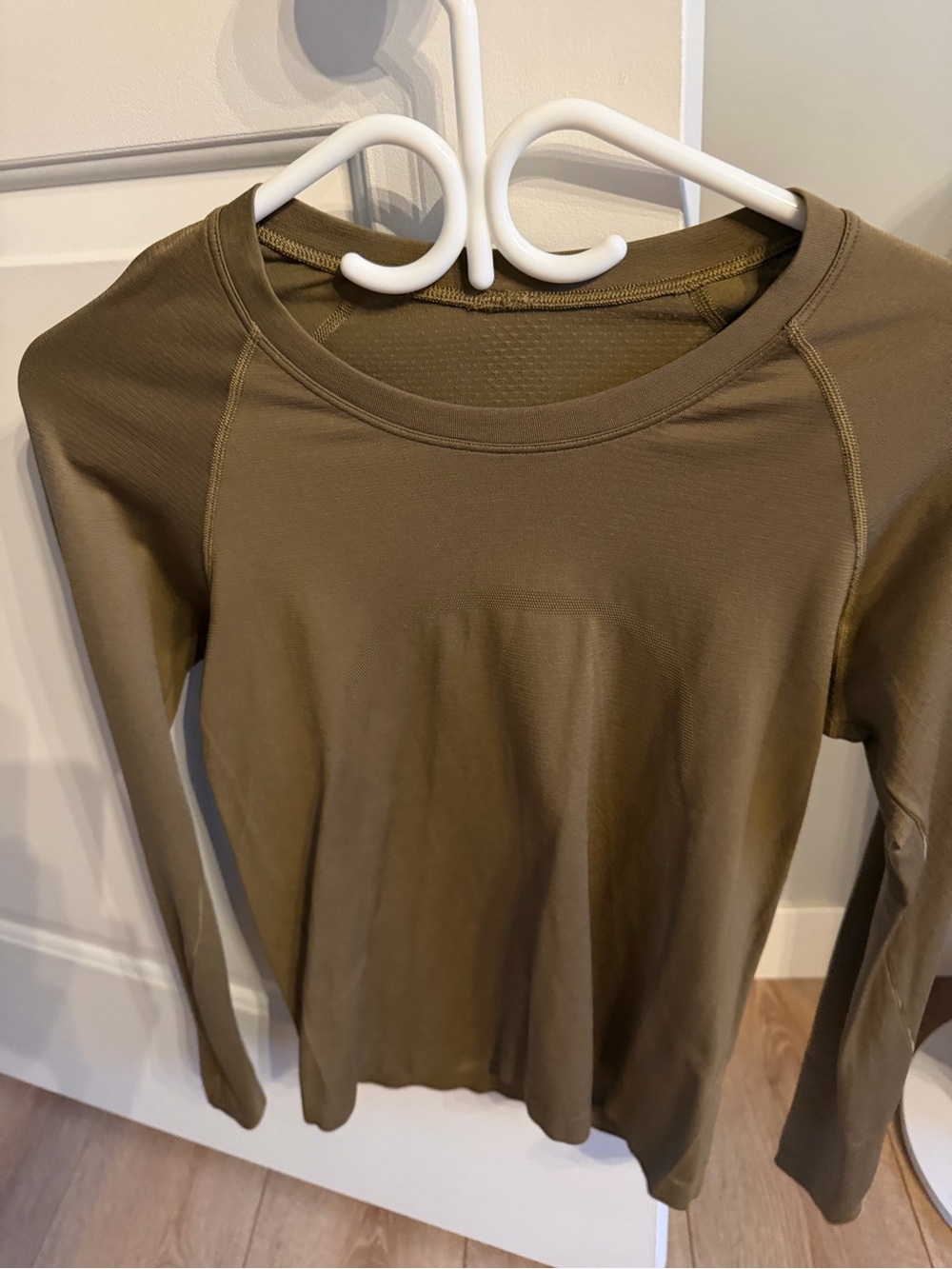 Lululemon swiftly cropped long sleeve
